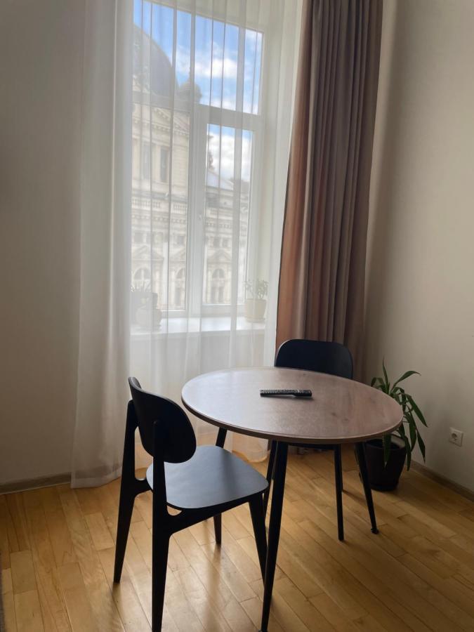 Apartment With The View Of The Opera House Lviv Buitenkant foto